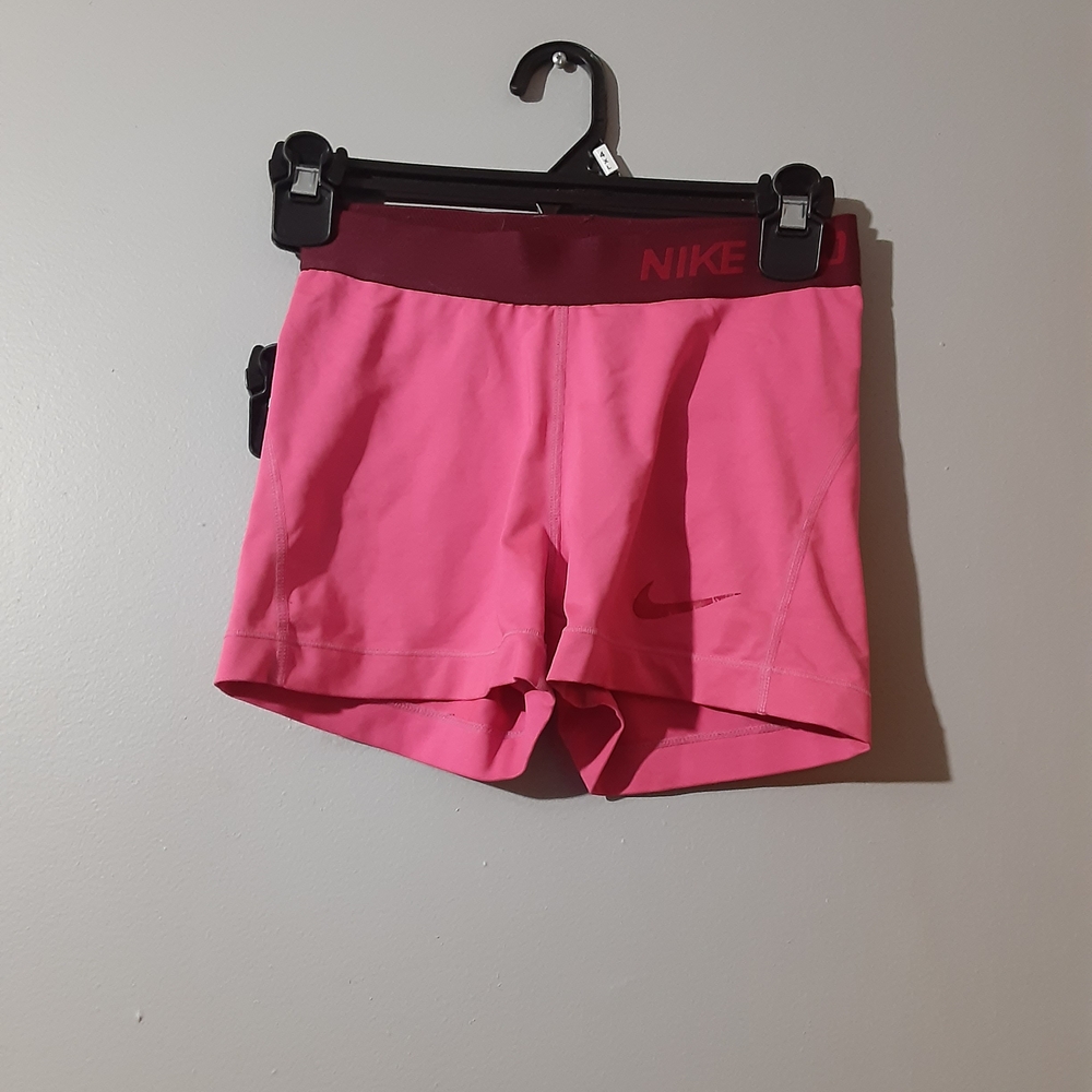 Nike Pro  Women's Athletic Pink Bike  Shorts Pink Size Small